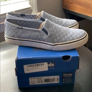 Chambray blue Keds